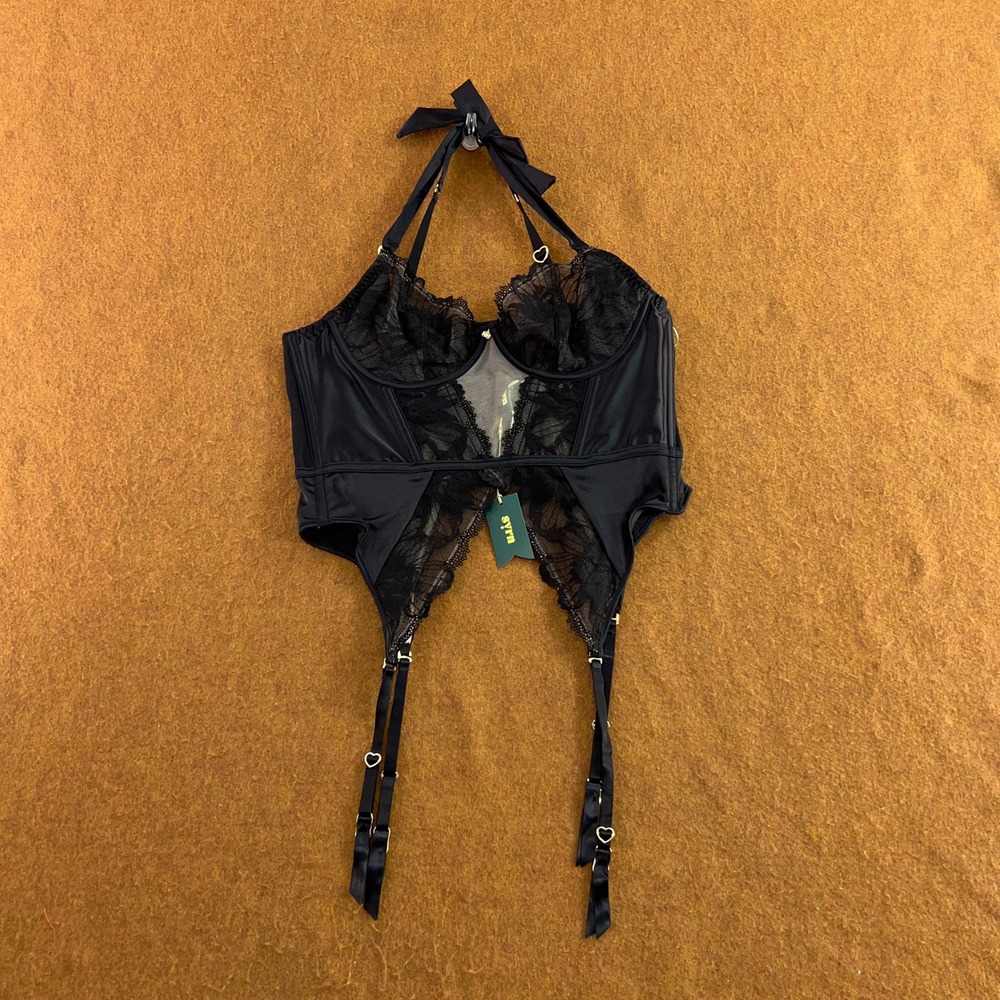 SYRN Womens Large Black After Dark Lace Garter Halter Basque Corset Top NWT